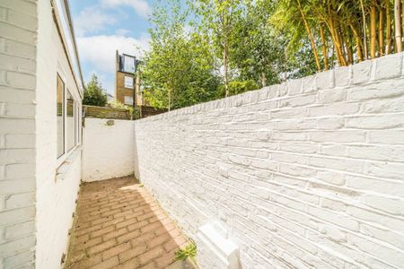 Parkgate Road - Photo 3