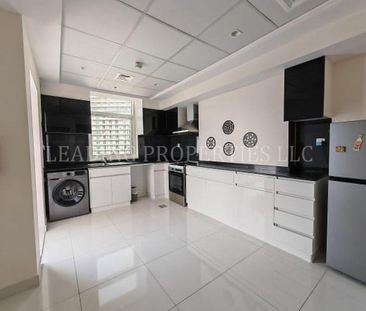 FULLY FURNISHED/UPGRADED/VACANT/PRIME LOCATION - Photo 2