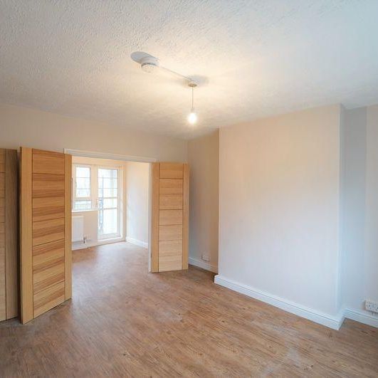 4 bedroom apartment to rent - Photo 1