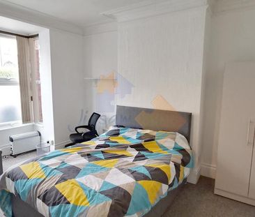 4 bedroom townhouse to rent - Photo 3