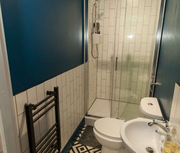 Brook Street Room 2 - Photo 5