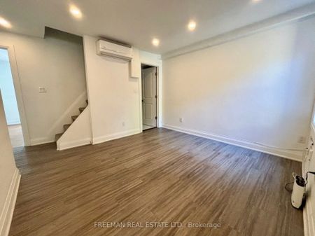 340 Howland Avenue #Upper - Photo 3