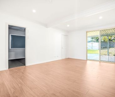 NEWLY RENOVATED FAMILY HOME - Photo 4