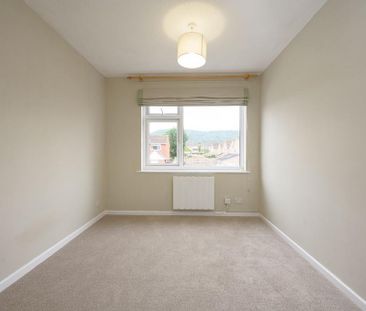 3 bedroom detached house to rent - Photo 4