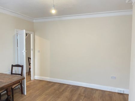 4 Bed Terraced House, Oakdale Road, N4 - Photo 3