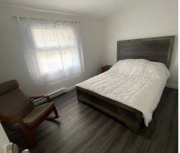 For Lease - 292 Simcoe Street Unit# 2, London East, Ontario - Photo 2