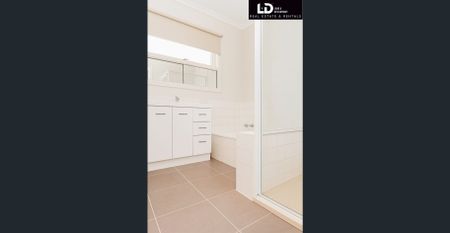 Modern Family Living in a Prime Location - Photo 2