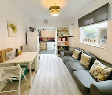 4 bedroom terraced house to rent - Photo 1