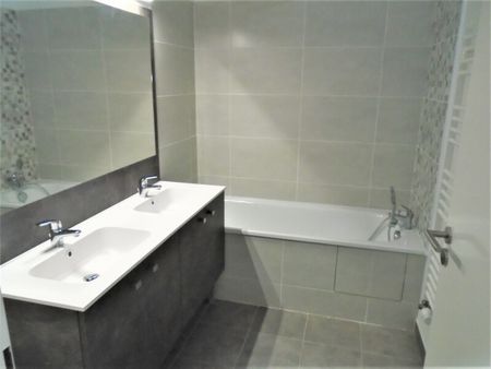Location Maison 3 pièces 67m² MURET 31600 - Photo 4
