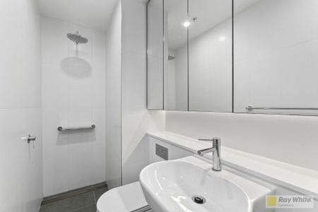 Contemporary City Living with Panoramic Views - Photo 5