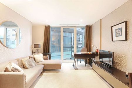 A two bedroom two bathroom apartment on the first floor of this ever popular development opposite Battersea Park. - Photo 2