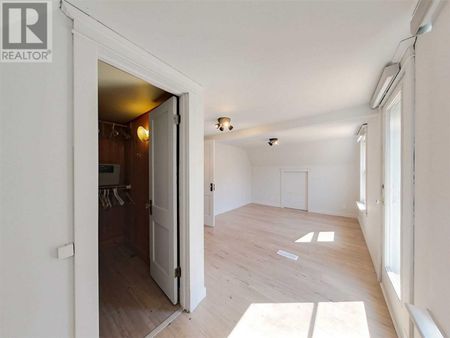 199 Pine St - 4 bed, 1.5 bath - STUDENT HOME - Photo 5