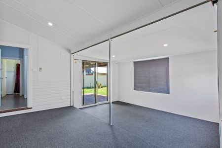 Cosy Carey Park Home - Photo 3