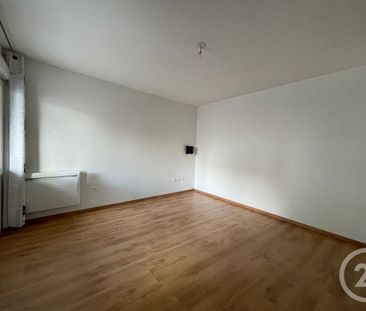 Location Appartement 1 pièce 34m² LA NEUVILLETTE 51100 - Photo 2