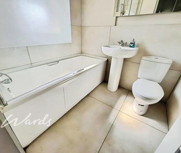 2 bedroom end of terrace house to rent - Photo 3