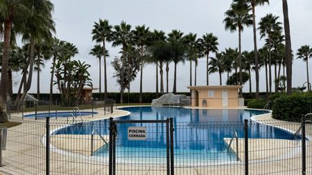 Middle Floor Apartment in New Golden Mile - Photo 4