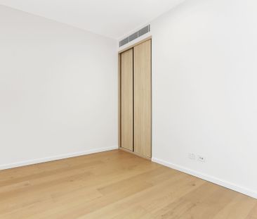 Castle Residences - Unfurnished - Available 30th June - Photo 2