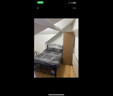 Room in a Shared House, Katherine Road, E6 - Photo 3