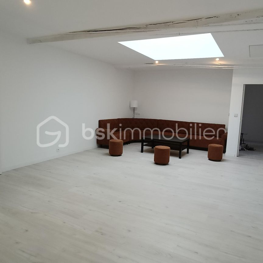 Maison ancienne de 245 m² à Chasseneuil-Du-Poitou - Photo 1