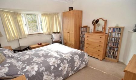 3 bedroom terraced house to rent - Photo 5