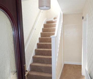 3 bedroom semi-detached house to rent - Photo 1