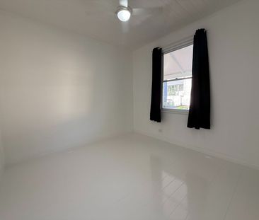 Cottage style house right in Maitland CBD - Photo 2