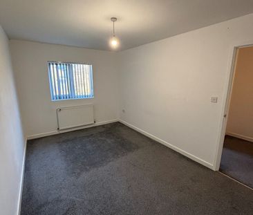 Tawe Place, Clydach, SWANSEA - Photo 5