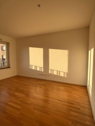 Zur alten Exerzierhalle 33, 40476 Düsseldorf - Photo 1