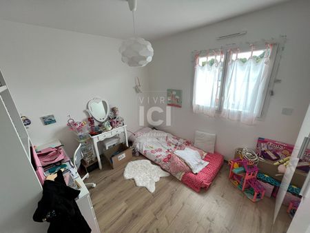 Location Maison 6 pièces 118m² - Photo 2