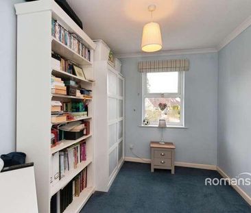 Redgrave Court, Star Lane, Aldershot, GU12 - Photo 5