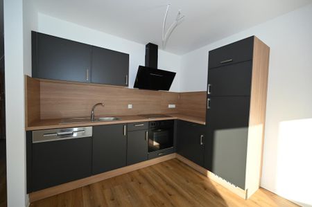 Neubau-Erstbezug! Sonnenverwöhnte 3-Zimmer-Wohnung mit großem Südwestbalkon Seubersdorf - Zentral - Photo 2