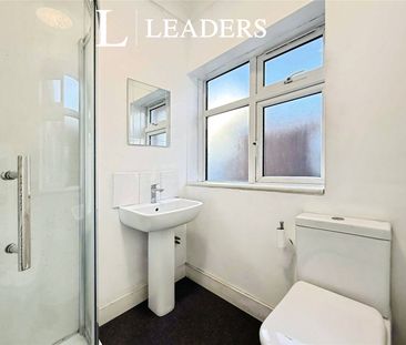 2 bedroom apartment to rent Wimborne Road, Moordown, Bournemouth, BH9 - Photo 6