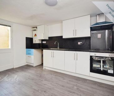 2 bedroom maisonette to rent - Photo 6