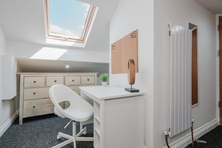 4 bedroom terraced house to rent - Photo 4