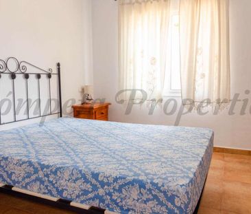 Country Property in Cómpeta, Inland Andalucia in the mountains - Photo 2