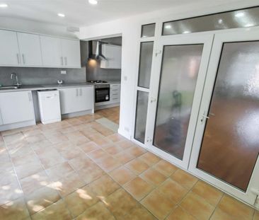 3 BED Terraced House To rent - Photo 6