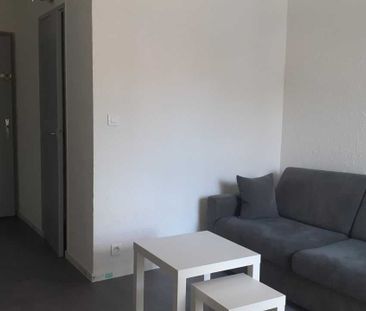 Location Appartement 1 pièce 20m² NIMES 30000 - Photo 1