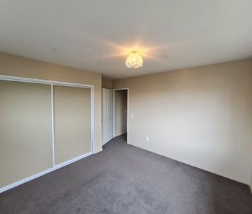 Lovely two bedroom house close to Northlands mall! - Photo 6