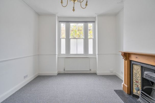 Goldsboro Road, London, SW8 - Photo 1