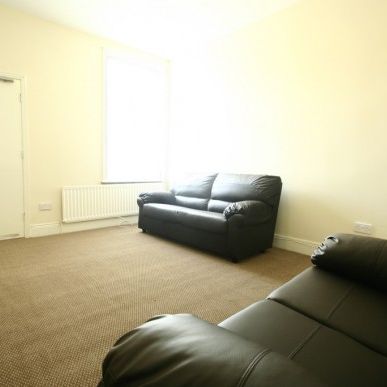 3 Bed - Hazelwood Avenue, Jesmond, Ne2 - Photo 1