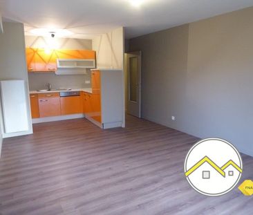 Location Appartement 3 pièces 66m² CHATEAUBRIANT 44110 - Photo 2
