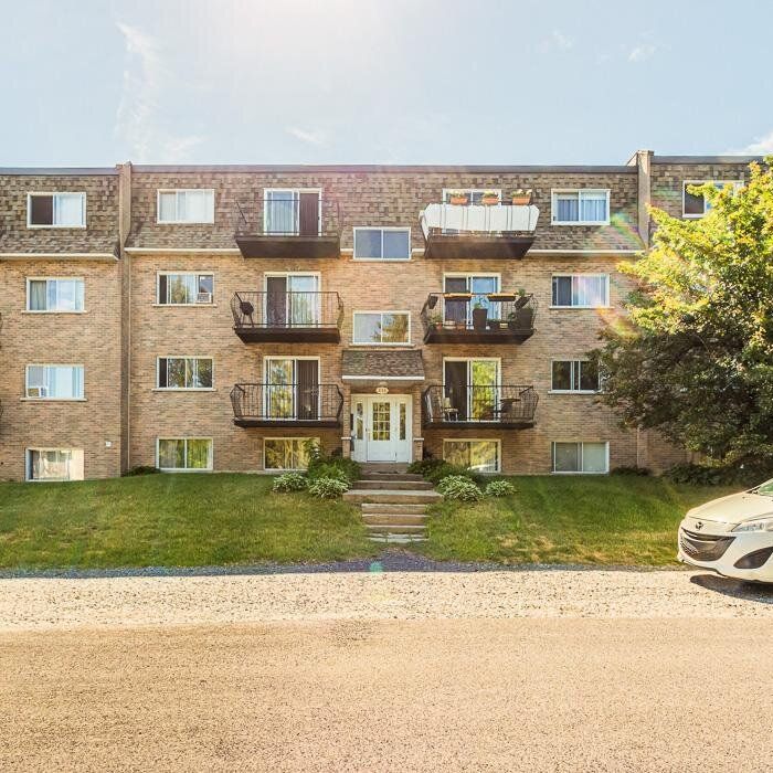 3 1/2 - 305 Rue Pineault, Mont-St-Hilaire - Photo 2