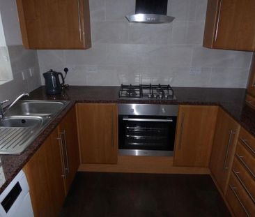 2 bedroom semi-detached house to rent - Photo 2