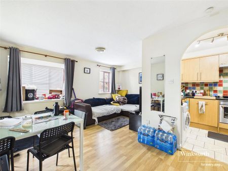 2 bedroom end of terrace house to rent - Photo 2