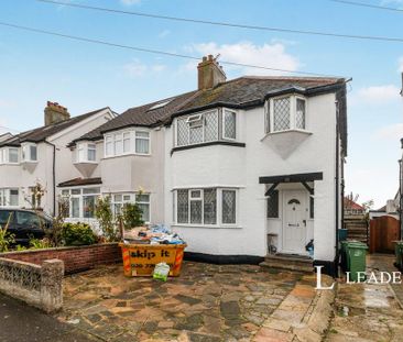 3 bedroom semi-detached house to rent - Photo 5