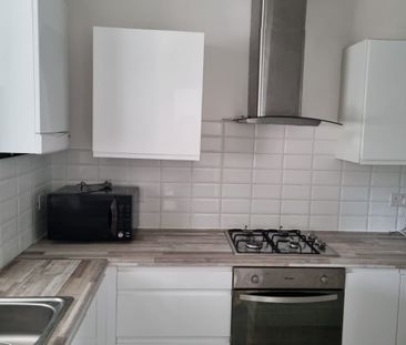 Beautiful room available near Middlesex University - Photo 6