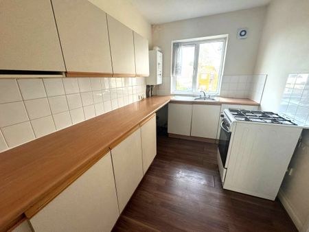 Rayners Gardens, Southampton - Photo 2