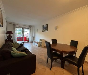 Location Appartement 3 pièces 71m² NICE 06100 - Photo 2