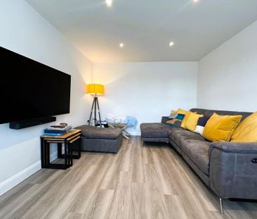 4 bedroom detached house to rent - Photo 1