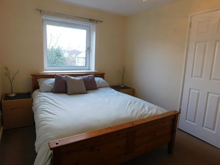 2 bedroom flat to rent - Photo 5
